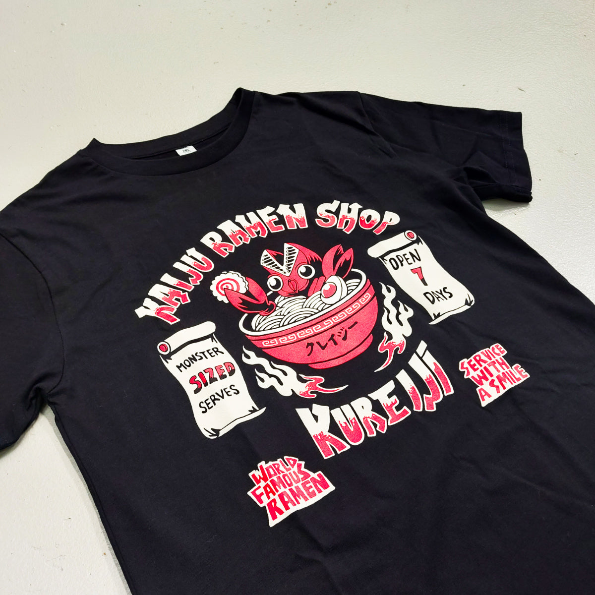 Kureiji Tee - Kaiju Ramen